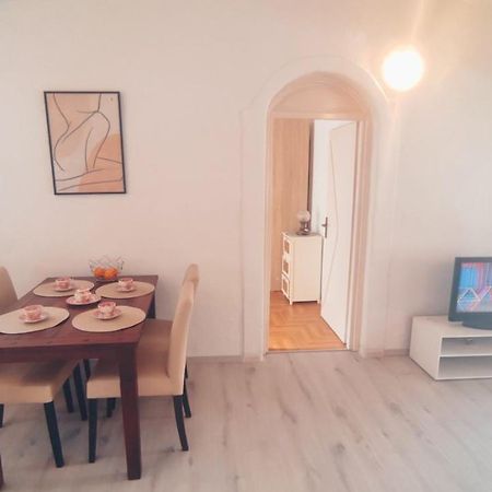 פורץ Parentium Apartment מראה חיצוני תמונה