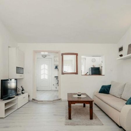 פורץ Parentium Apartment מראה חיצוני תמונה