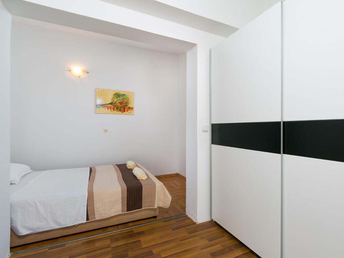 פורץ Parentium Apartment מראה חיצוני תמונה