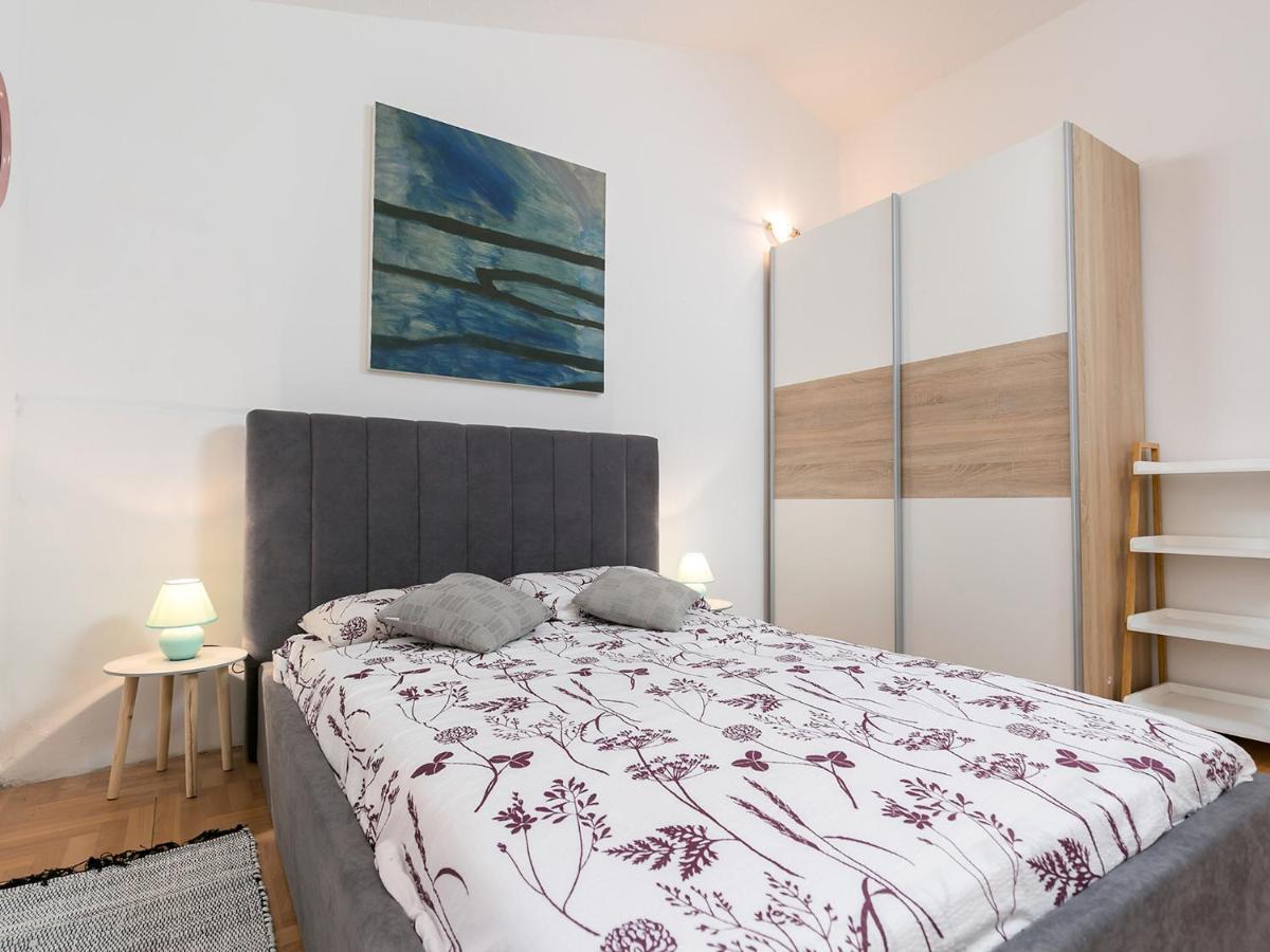 פורץ Parentium Apartment מראה חיצוני תמונה