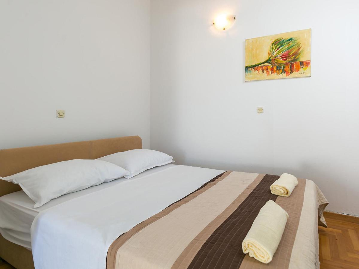 פורץ Parentium Apartment מראה חיצוני תמונה